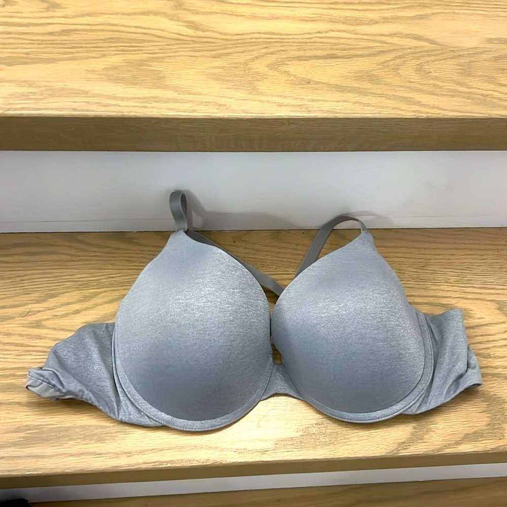3 for 20$ Victoria’s Secret t shirt bra in light gray marl